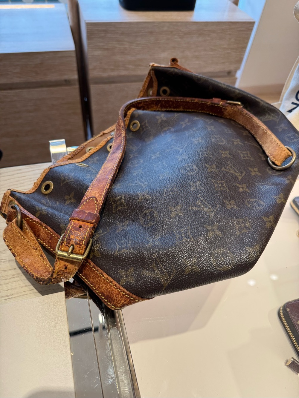 Louis Vuitton Monogram Petit Noe Bucket Bag - Picture 15 of 15